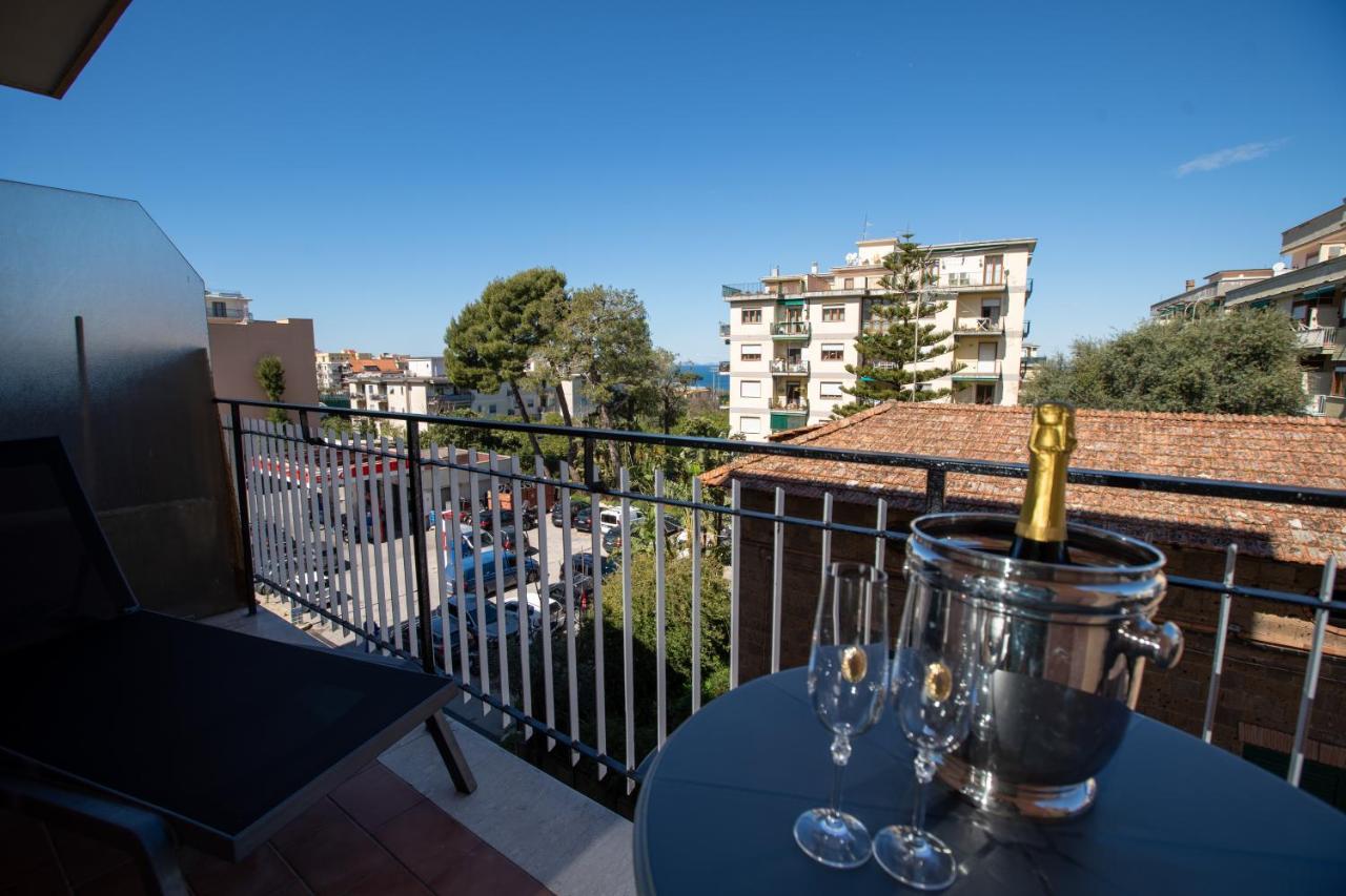 Alma Sorrento Suite Exterior foto